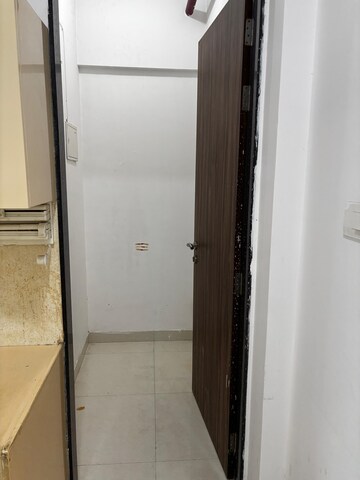 Building Lobby in 3.5 BHK Apartment at Sheth Avalon, Laxmi Nagar – for Rent