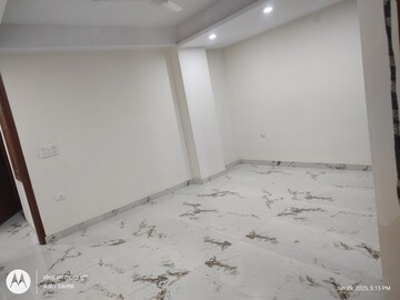 Room in 3 BHK Builder Floor at Mehrauli – for Sale
