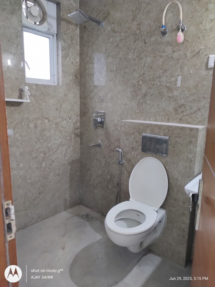 Bathroom, mehrauli 3 Bedroom 1300 Sq.Ft. Builder Floor In Mehrauli Delhi 8902116