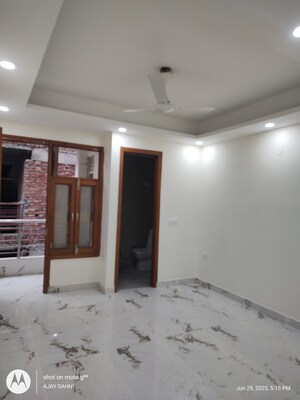 Furnished Amenities in 3 BHK Builder Floor at Mehrauli – for Sale