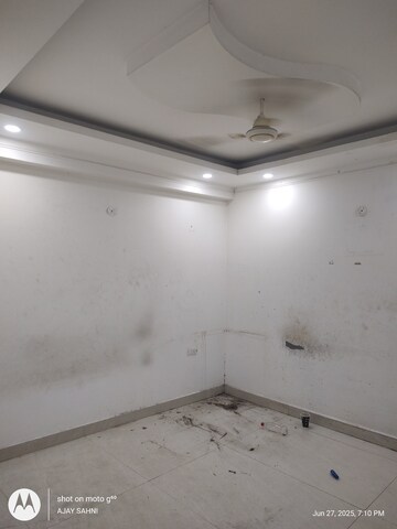 Building Lobby in 2 BHK Builder Floor at Mehrauli – for Rent