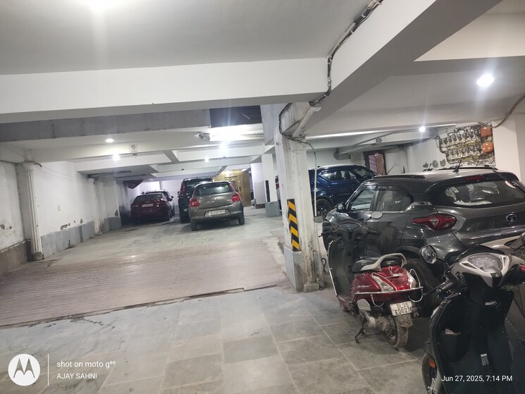  Parking, mehrauli 2 Bedroom 1000 Sq.Ft. Builder Floor In Mehrauli Delhi 8902122