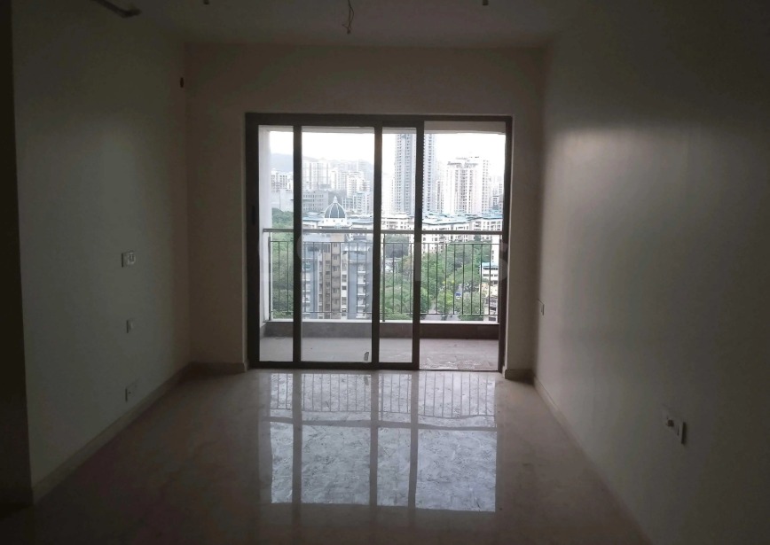 2 BHK Apartment For Sale in Kalpataru Paramount