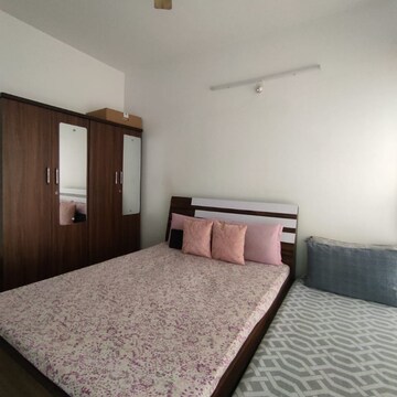 Bedroom in 2 BHK Apartment at Mahavir Universe Stellar CHS, Kukreja – for Rent