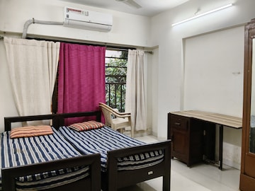 Room in  Pg at Santacruz West – for Rent