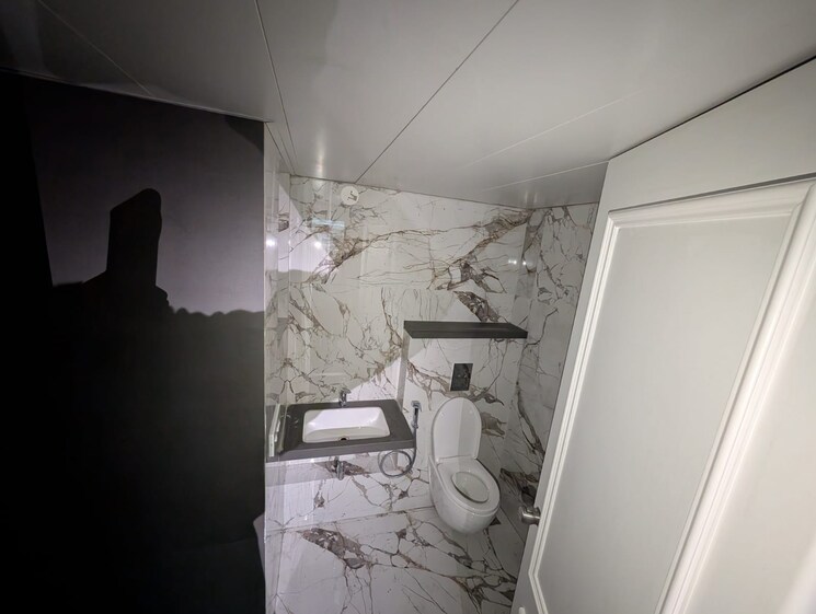 Bathroom, yashcon-neon Studio 406 Sq.Ft. Apartment In Viman Nagar Pune 8902182