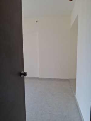 Room in 1 BHK Apartment at Mahavir Kalpavruksha, Ghodbunder Road – for Sale