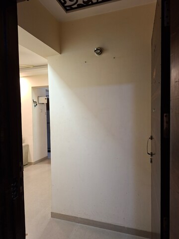 Furnished Amenities in 2 BHK Apartment at Mahavir Kalpavruksha, Ghodbunder Road – for Rent