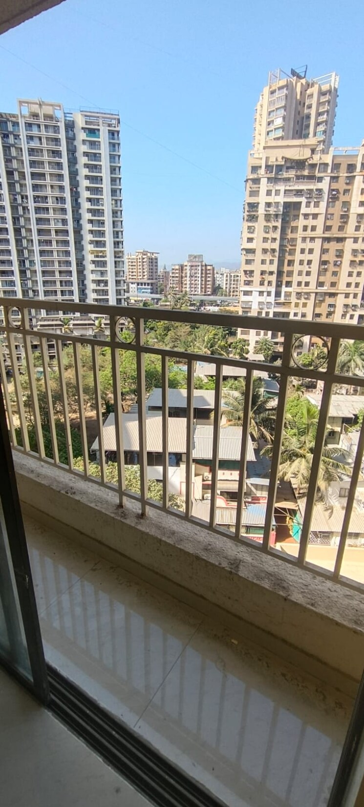 Balcony, puraniks-tokyo-bay 1 Bedroom 458 Sq.Ft. Apartment In Kasarvadavali Thane 8902193