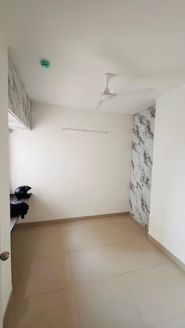 Room in 3 BHK Apartment at Brigade El Dorado, Bagaluru – for Rent