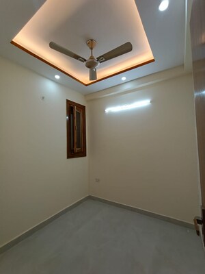 Room in 3 BHK Builder Floor at Shakti Khand 2 – for Sale