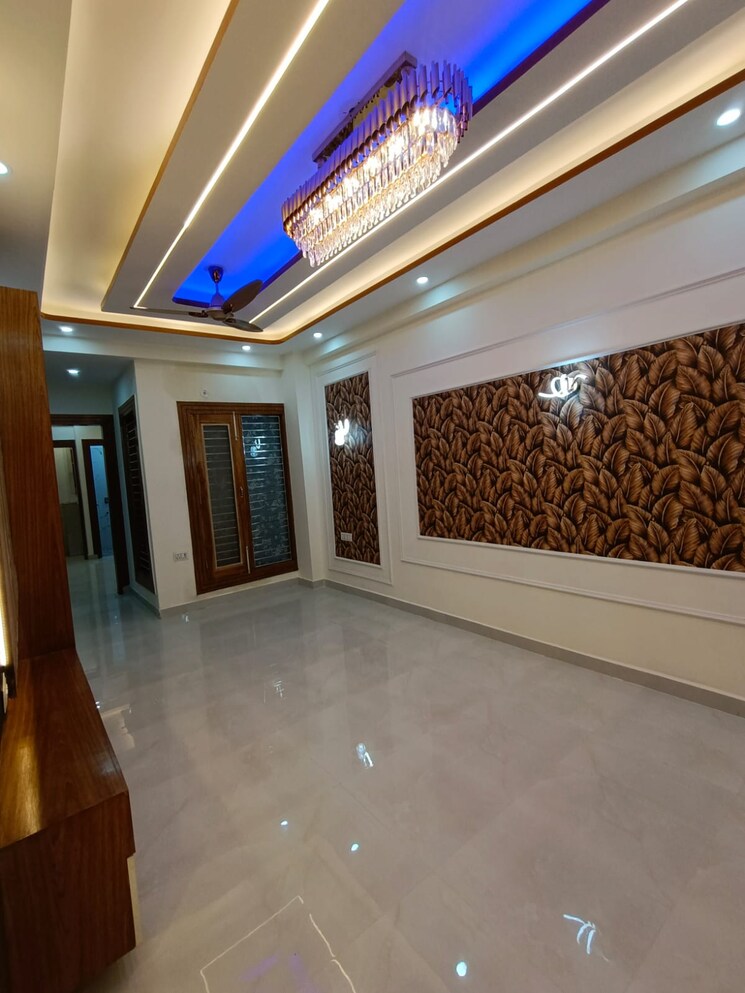 Room, shakti khand 3 Bedroom 1450 Sq.Ft. Builder Floor In Shakti Khand Ghaziabad 8902230