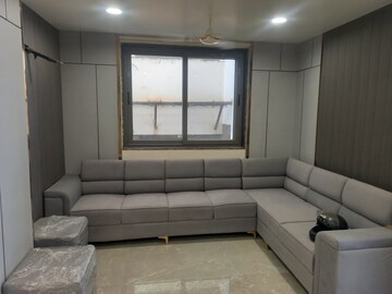 1 BHK Penthouse For Rent in Raja Park