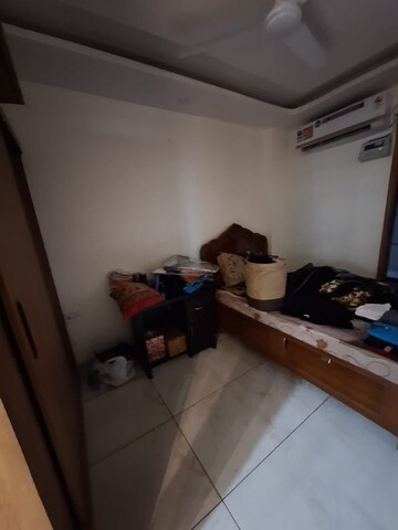 Living Room in 3 BHK Builder Floor at Unitech Arcadia, South City 2 – for Rent
