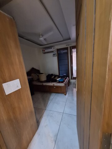 Kitchen in 3 BHK Builder Floor at Unitech Arcadia, South City 2 – for Rent
