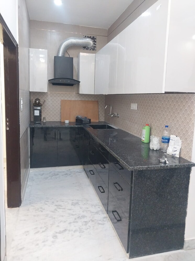 Kitchen, adarsh-apartments-cghs-ltd 2 Bedroom 958 Sq.Ft. Apartment In Paschim Vihar Delhi 8902253