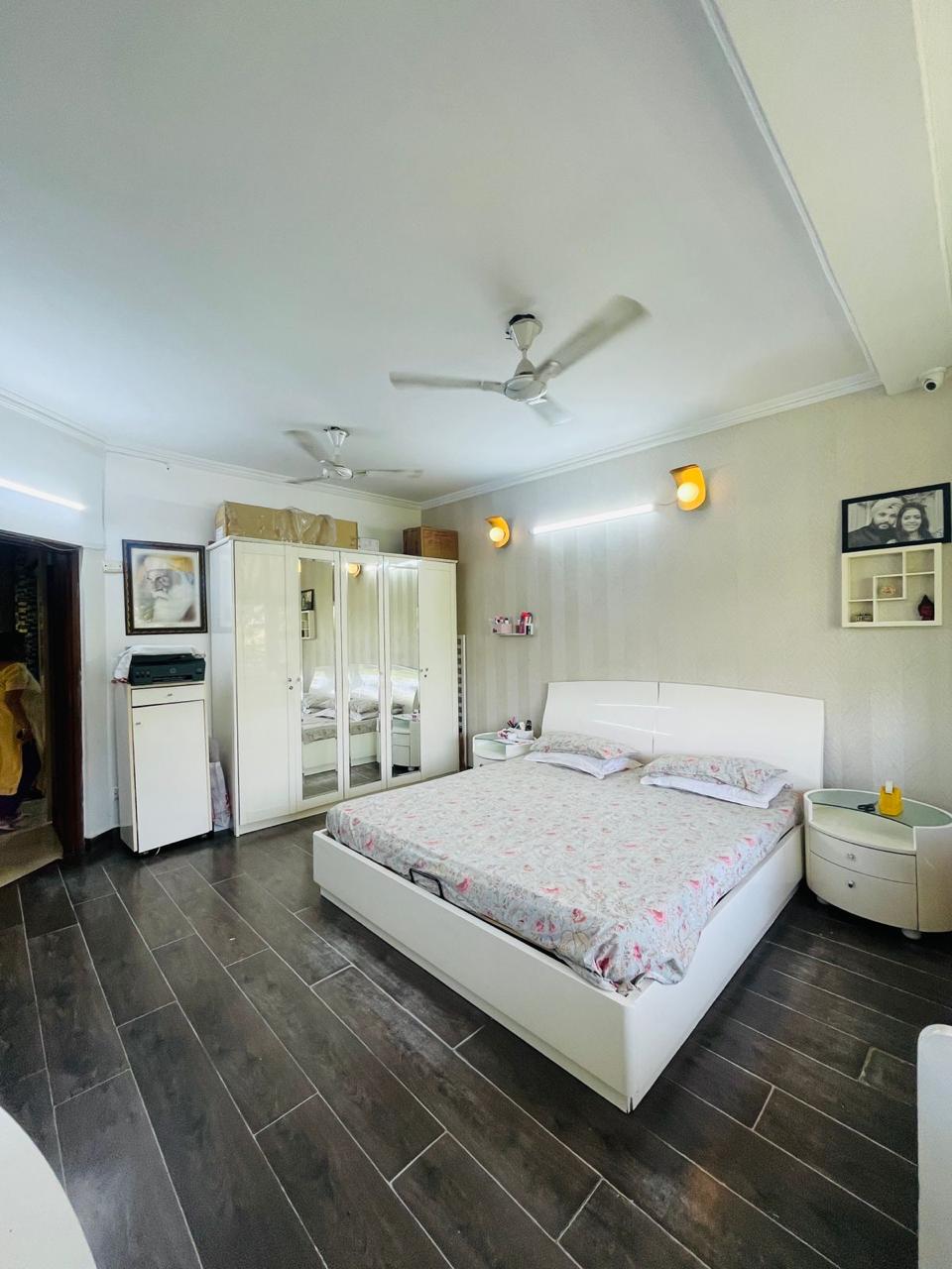 1.5 BHK Apartment For Rent in Jahaz Apartments