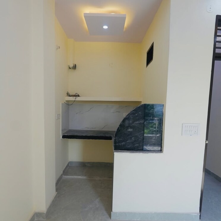 Bathroom, rwa-mohan-garden-gali-no-10 3 Bedroom 50 Sq.Yd. Independent House In Mohan Garden Delhi 8902266