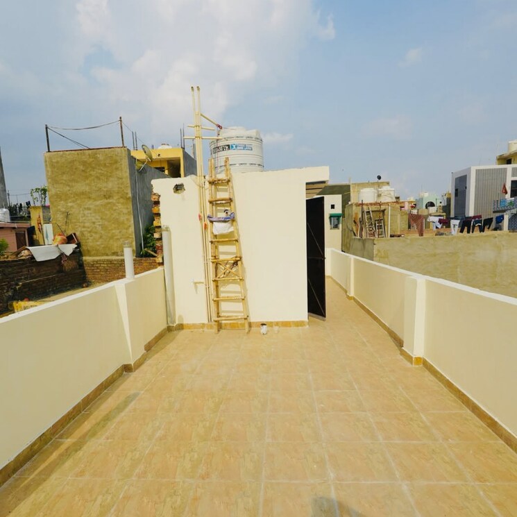 Balcony, rwa-mohan-garden-gali-no-10 3 Bedroom 50 Sq.Yd. Independent House In Mohan Garden Delhi 8902266