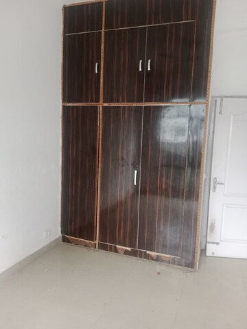 Furnished Amenities in 3 BHK Builder Floor at Ansals Sushant City – for Rent