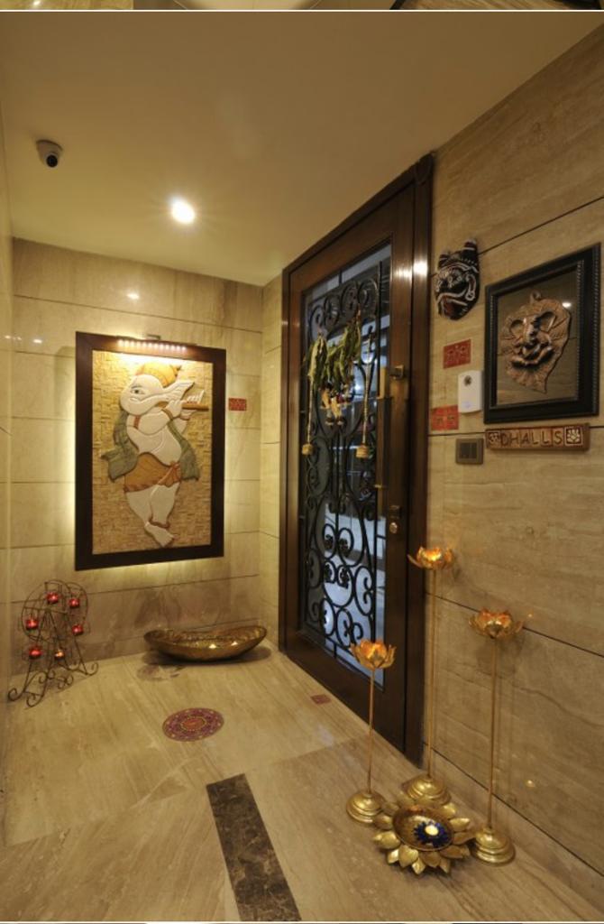 5 BHK + Pooja Room,Servant Room,Study Room,Extra Room Penthouse For Sale in Amrapali Sapphire