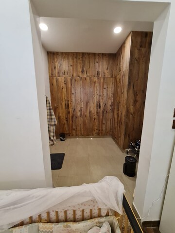 Furnished Amenities in 5 BHK Penthouse at Amrapali Sapphire, Sector 45 – for Sale