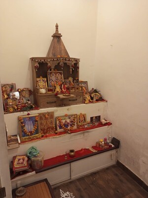 Furnished Amenities in 5 BHK Penthouse at Amrapali Sapphire, Sector 45 – for Sale