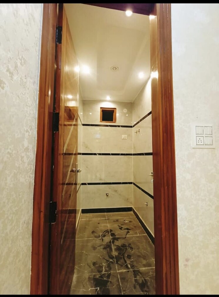 Bathroom, sector 1 greater noida 2 Bedroom 1050 Sq.Ft. Builder Floor In Sector 1 Greater Noida Greater Noida 8902274