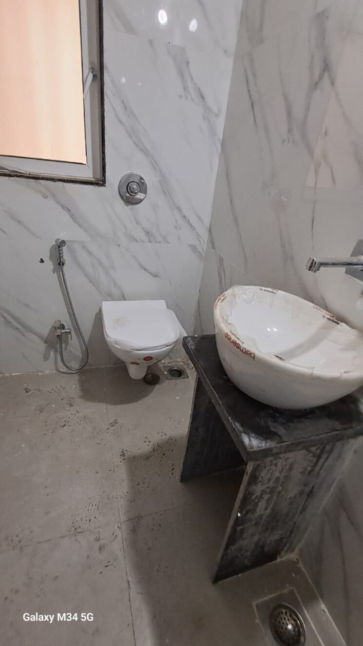 Bathroom, skg-mumbadevi 2 Bedroom 658 Sq.Ft. Apartment In Chembur Mumbai 8902278