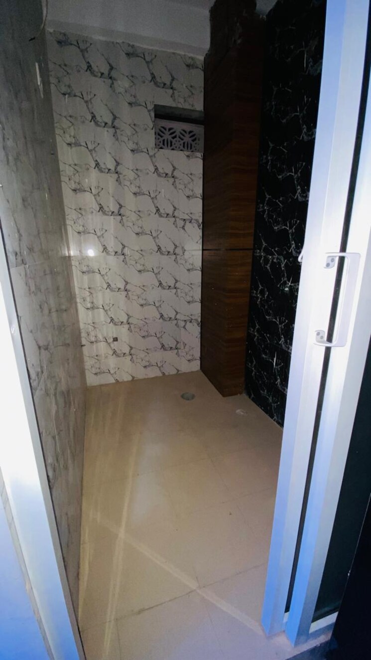 Bathroom, sector 1 greater noida 2 Bedroom 1040 Sq.Ft. Builder Floor In Sector 1 Greater Noida Greater Noida 8902279