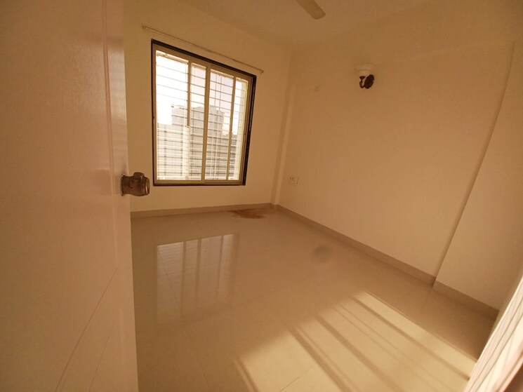 Room, undri 3 Bedroom 1895 Sq.Ft. Apartment In Undri Pune 8902347