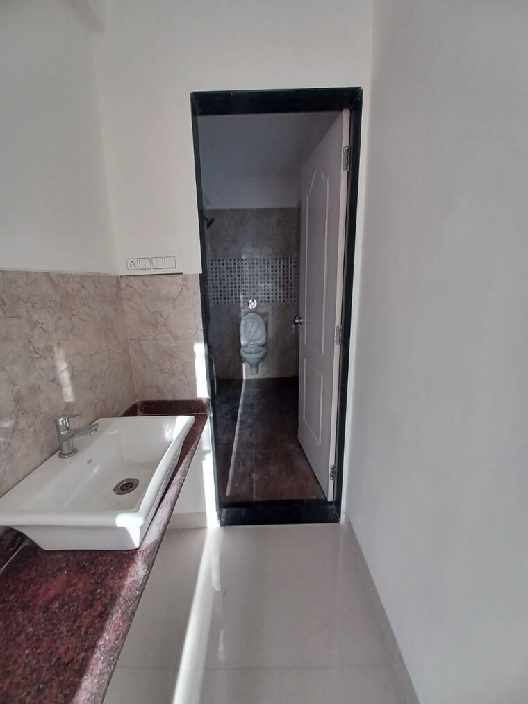 Bathroom, undri 3 Bedroom 1895 Sq.Ft. Apartment In Undri Pune 8902347