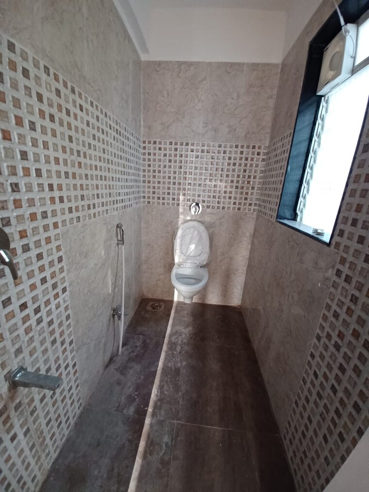 Bathroom, undri 3 Bedroom 1895 Sq.Ft. Apartment In Undri Pune 8902347