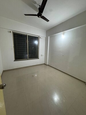 Room in 1.5 BHK Apartment at Goel Ganga Sparsh, Undri – for Rent