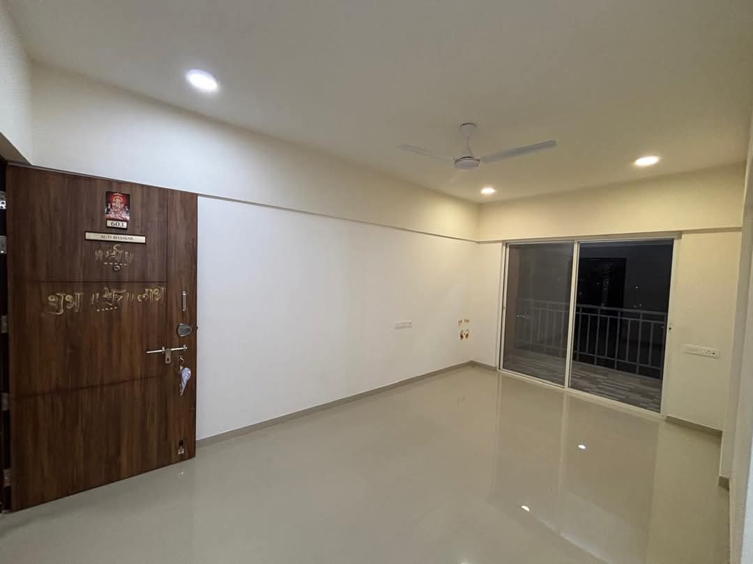 1 BHK + Servant Room 700 Sq.Ft. Apartment in Shubharambh Undri