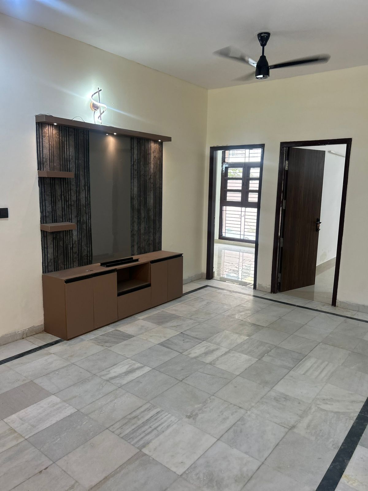 3 BHK + Servant Room 2410 Sq.Ft. Apartment in Emaar Palm Terraces Select