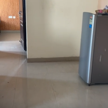 Room in 2 BHK Apartment at TDI City Kingsbury, Sector 61 – for Rent