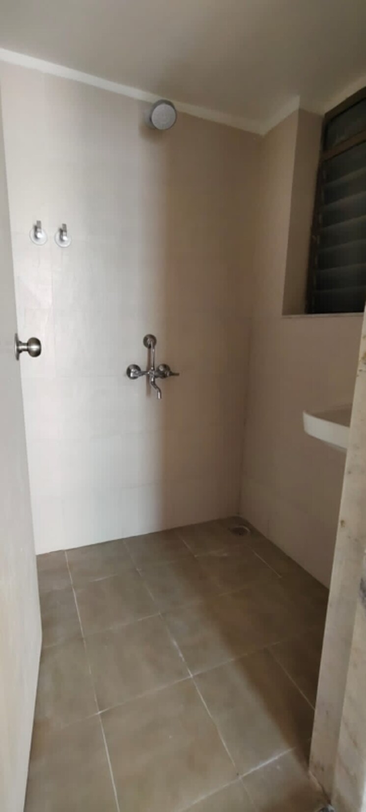 Bathroom, lodha-vista 1 Bedroom 500 Sq.Ft. Apartment In Lower Parel Mumbai 8902413