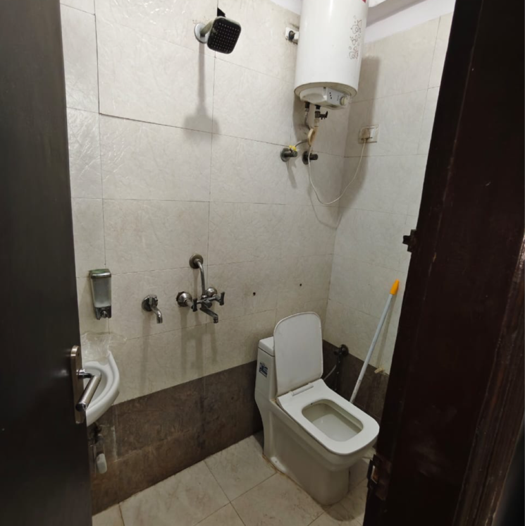 Attached Bathroom, rwa-vasundhara-sector-4a 1 Bedroom 650 Sq.Ft. Builder Floor In Vasundhara Sector 6 Ghaziabad 8902434