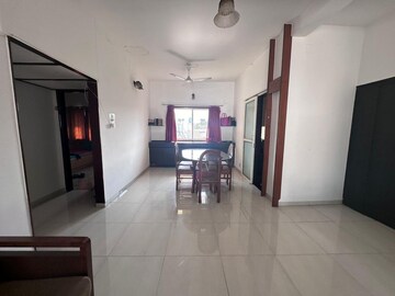 Parking in 2 BHK Apartment at Koregaon Park – for Rent