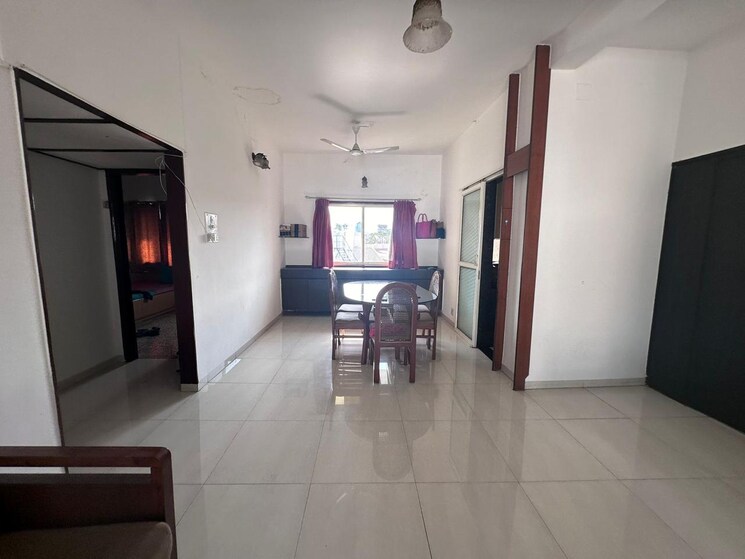  Parking, koregaon park 2 Bedroom 1200 Sq.Ft. Apartment In Koregaon Park Pune 8902435