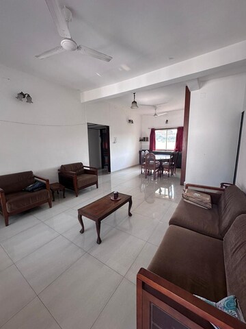 Master Bedroom in 2 BHK Apartment at Koregaon Park – for Rent