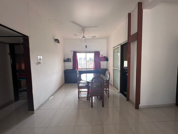  Parking, koregaon park 2 Bedroom 1200 Sq.Ft. Apartment In Koregaon Park Pune 8902435