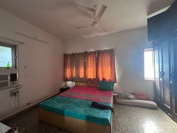 Bedroom in 2 BHK Apartment at Koregaon Park – for Rent