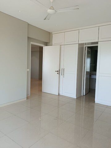 Bedroom in 3 BHK Apartment at Worli Sea Face – for Rent