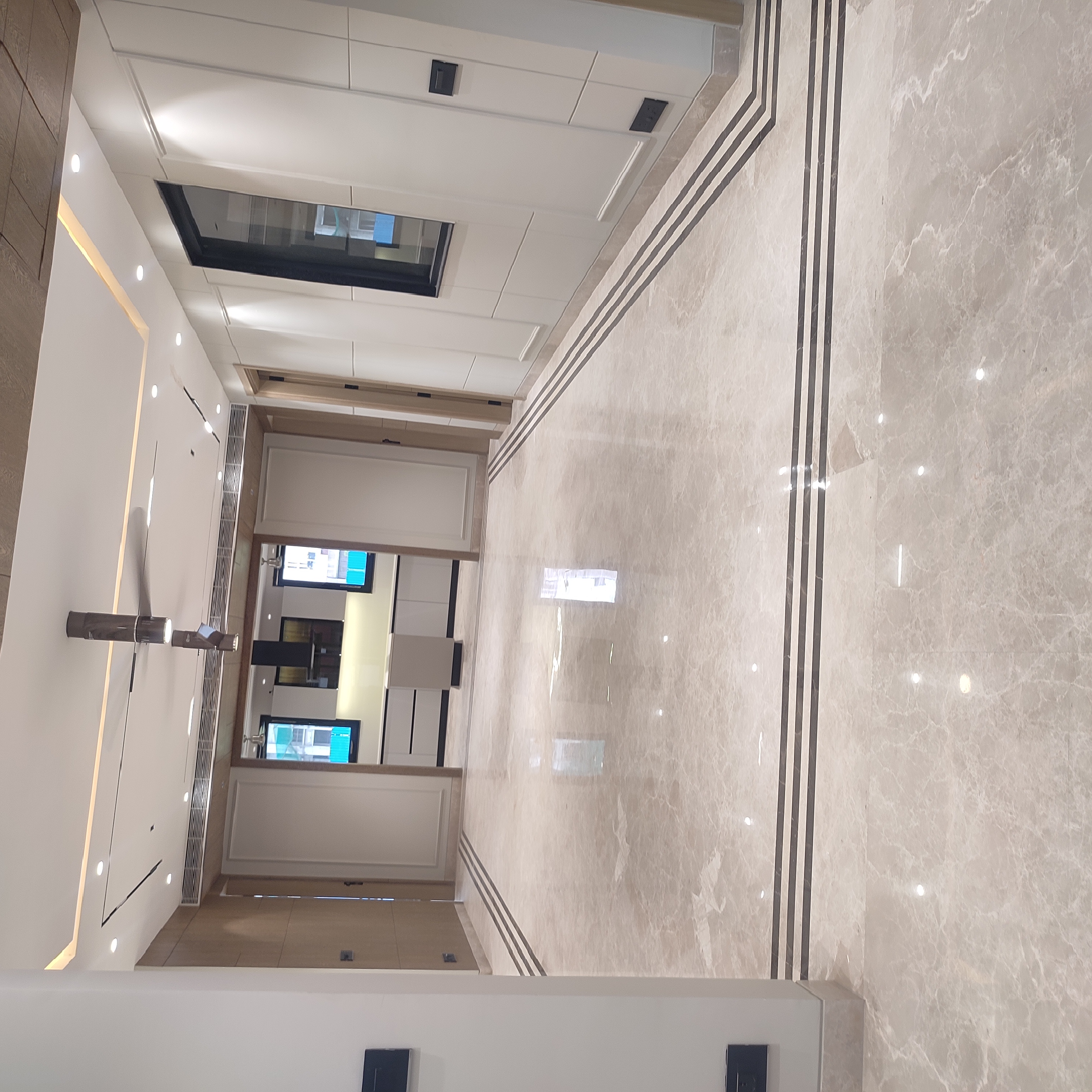 4 BHK + Pooja Room,Servant Room,Study Room Builder Floor For Sale in Unitech Woodstock Floors