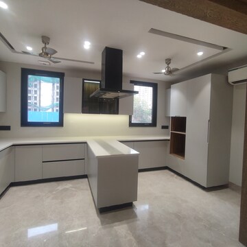 Kitchen in 4 BHK Builder Floor at Unitech Woodstock Floors, Sector 50 – for Sale