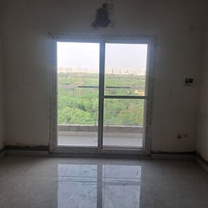 Room in 2.5 BHK Apartment at Tellapur – for Sale