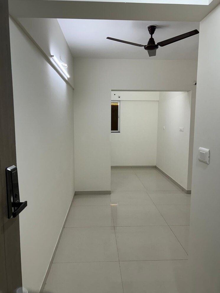 Room, paranjape-trident-towers 1 Bedroom 445 Sq.Ft. Apartment In Wakad Pune 8902604