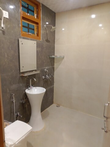 Bathroom in 2 BHK Independent House at Gomti Nagar – for Rent